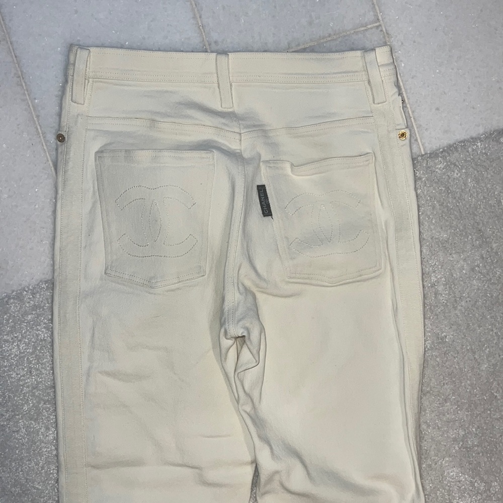 Auth Chanel crop jean